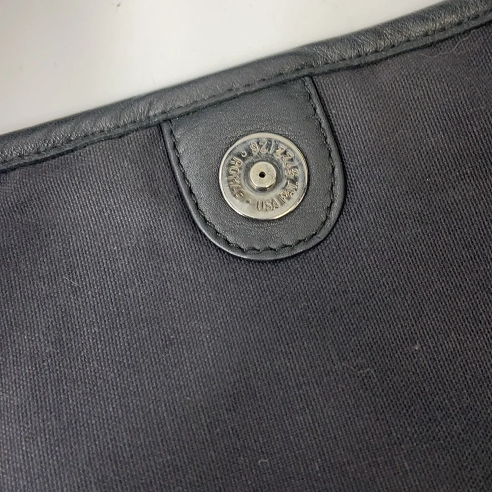 Stone Mountain leather shoulder bag - Picture 8 of 9